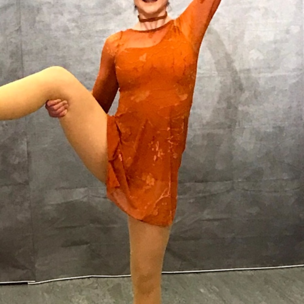 Dance costume with accessories